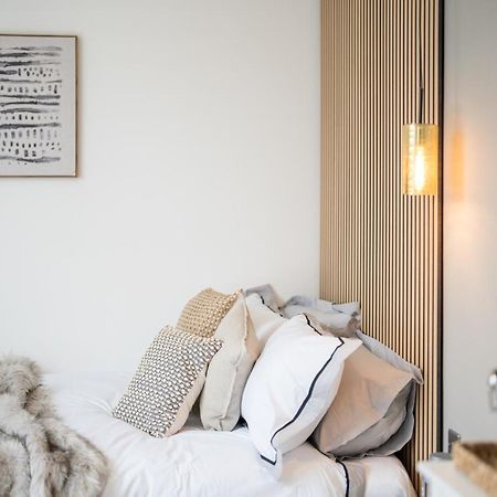 Boutique Nights Aparthotel AEGON International Esterno foto