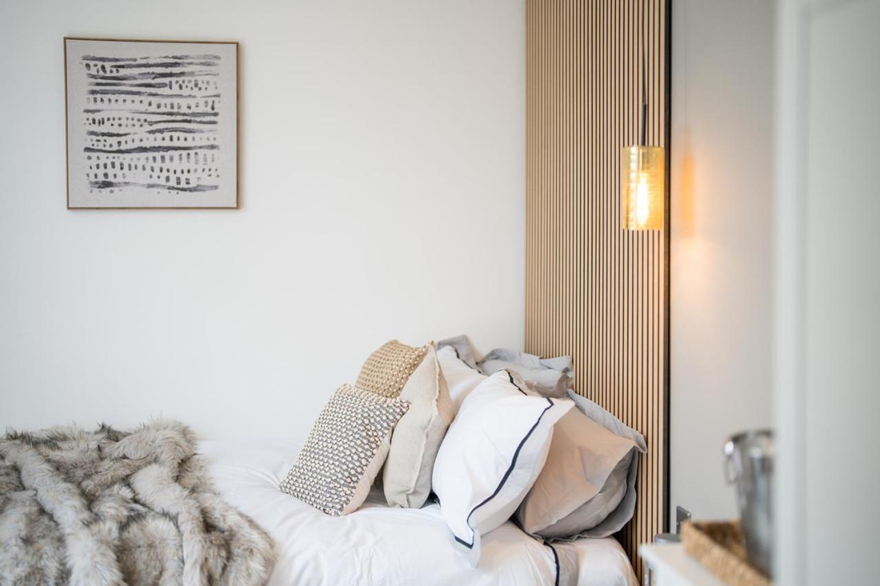 Boutique Nights Aparthotel AEGON International Esterno foto
