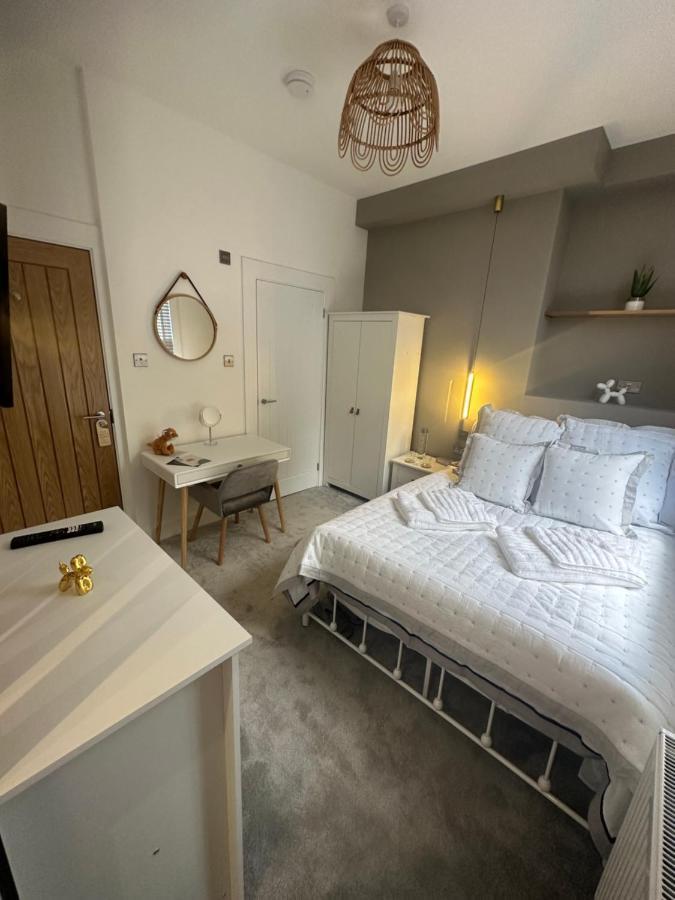 Boutique Nights Aparthotel AEGON International Esterno foto